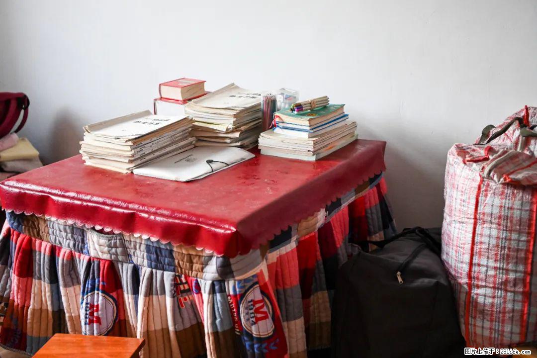 全网追的“扁担女孩”,找了一份暑假工,时薪12元 - 平凉生活资讯 - 平凉28生活网 pl.28life.com