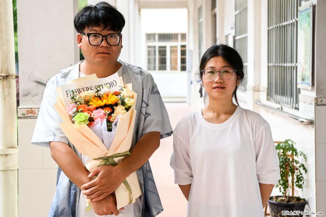 全网追的“扁担女孩”,找了一份暑假工,时薪12元 - 平凉生活资讯 - 平凉28生活网 pl.28life.com